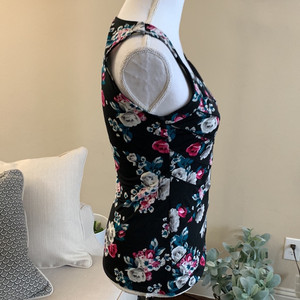 WHBM Tank - Picture 2 of 5